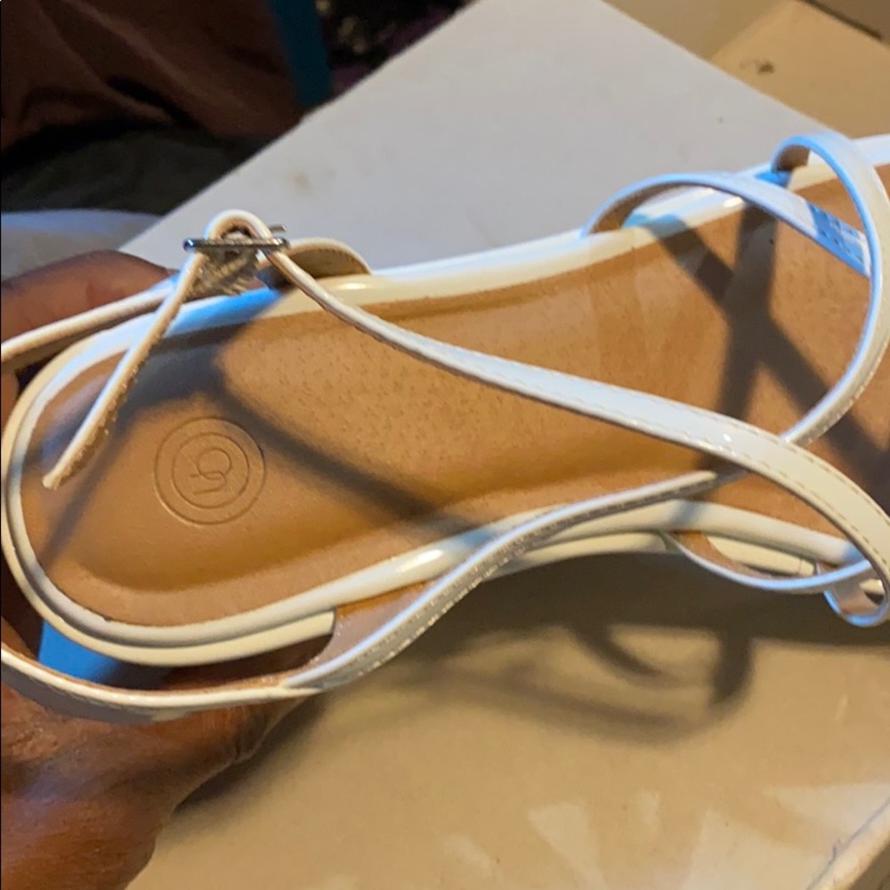 Sandals - Picture 2 of 3